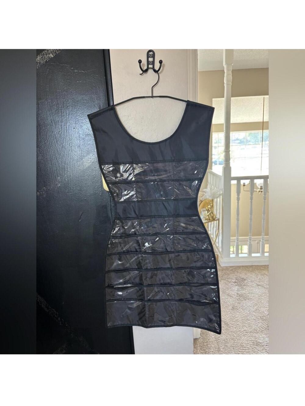 Jewelry holder